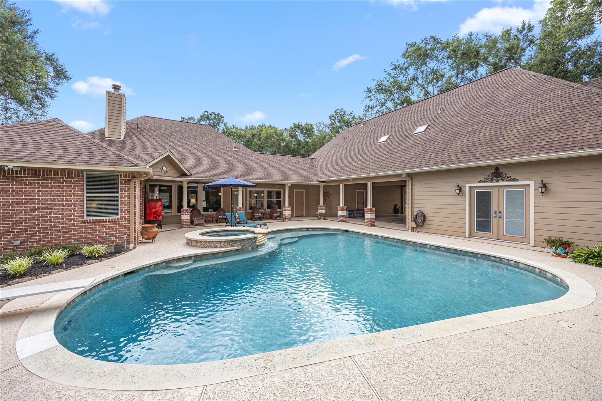 27511 Fairway Oaks Drive, Huffman TX 77336